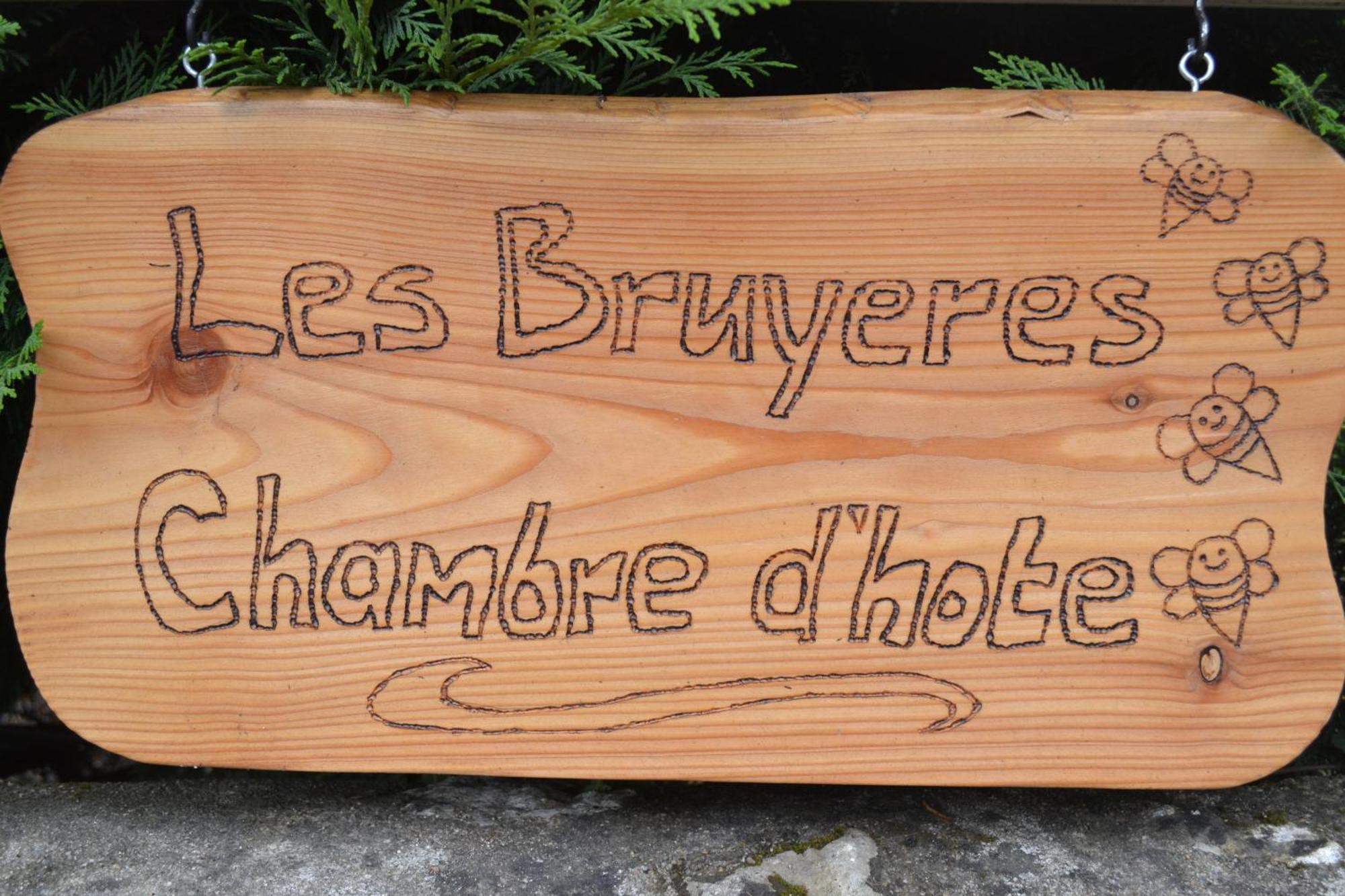 Les Bruyeres B&B 2 Montbron Exterior foto